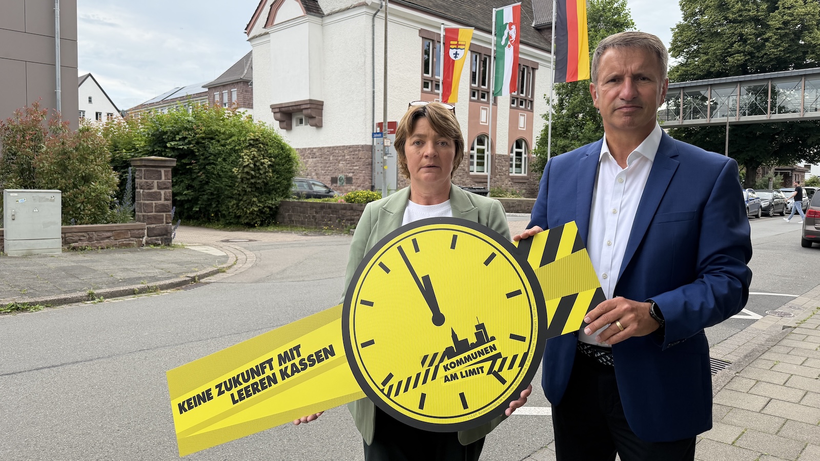 AKTIONSTAG „KOMMUNEN AM LIMIT“ Landrat Stickeln: „Sitzen alle in einem Boot – und dieses Boot droht zu sinken“