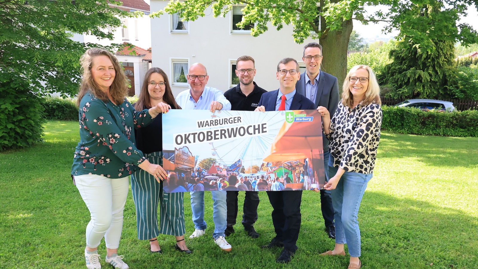 Die 77. Oktoberwoche startet mit Warm-Up-Abend und holt Kasalla nach Warburg