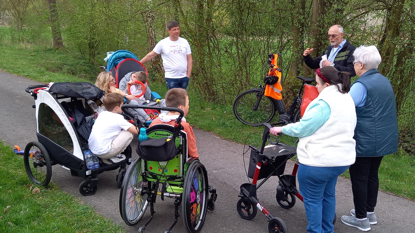 Barrierefreie Wanderung und neue Projekte: Aktive Tage beim Verein „Wir! So besonders!“